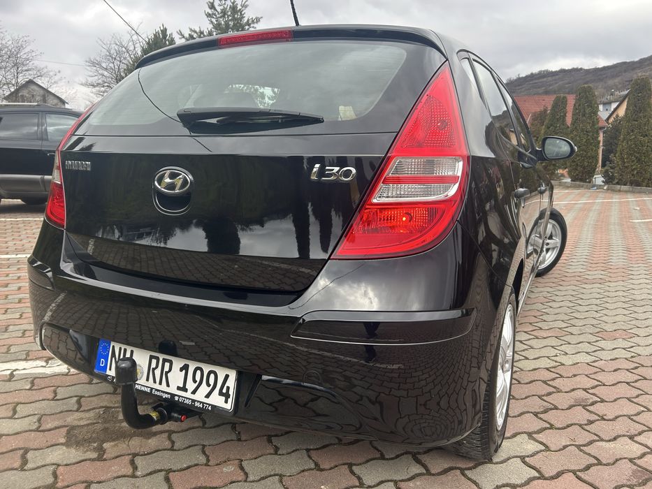 -Hyundai i30 facelift-2012-1.4benzina-109cai-euro5-adusa din germania-