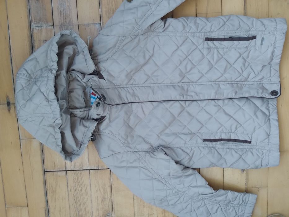 Весенняя куртка на 6-7лет