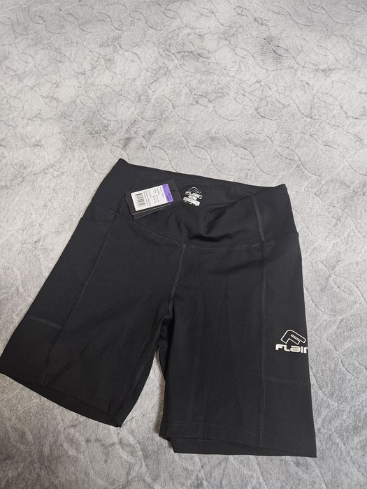 Дамски спортен къс клин