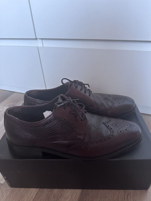 Pantofi eleganți bărbați