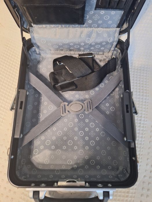 Продаётся алюминиевый кейс