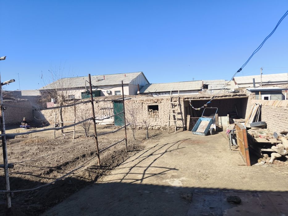 Уй сатылады гербиш зовот 21 маршрут жолы мешит касы 6-комты вай фай ба