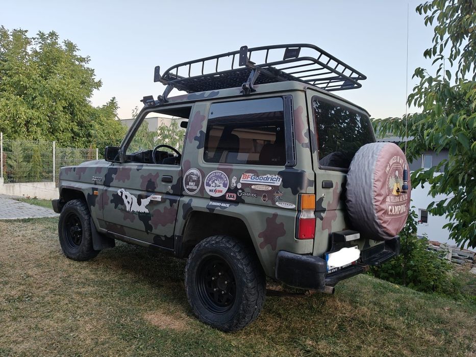 Daihatsu Rocky F80LV