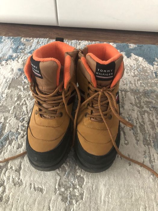 Ghete Tommy Hilfiger 30