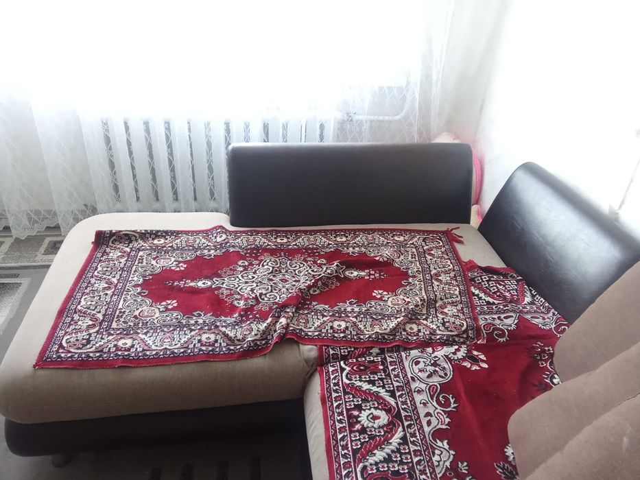 продам диван  ко