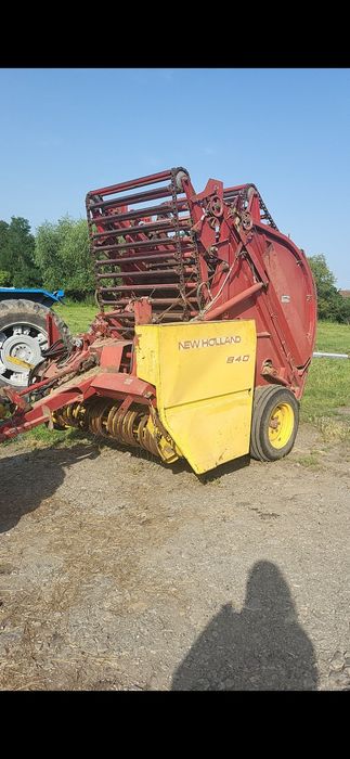 Presă new holland  rotobal