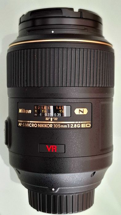 Obiectiv Nikon 105mm f/2.8G AF-S VR IF-ED