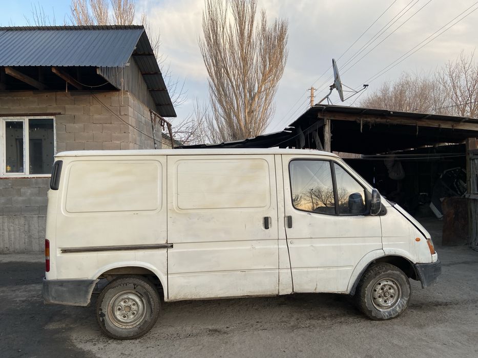 Ford Transit 1999 года рождение