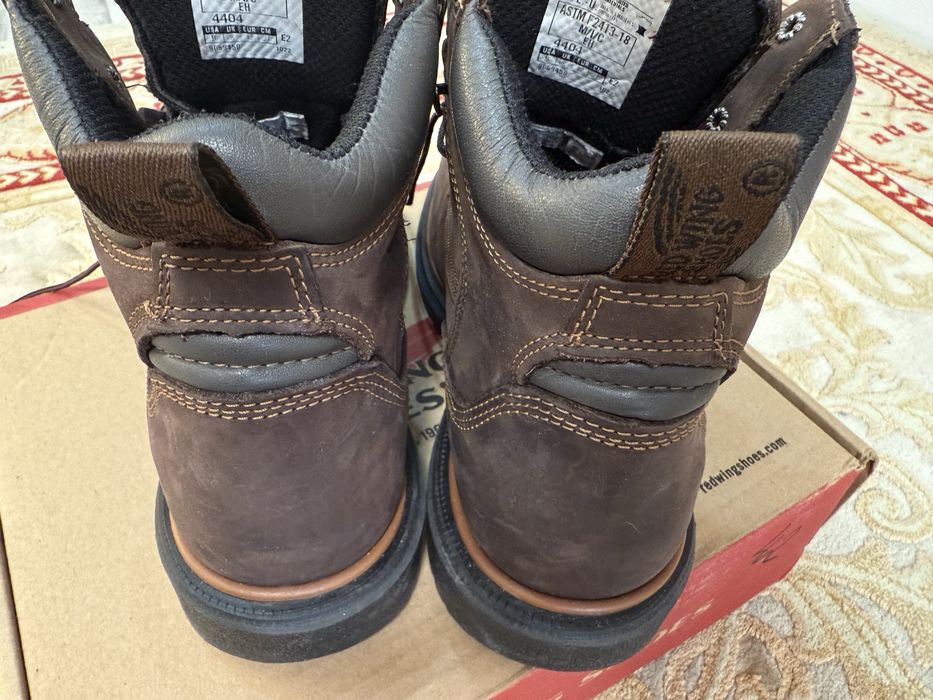 Продам спец обувь сиз для работы red wing 42 раз.