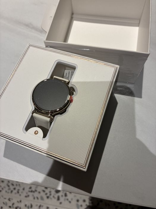 Huawei Watch GT6 чисто нов