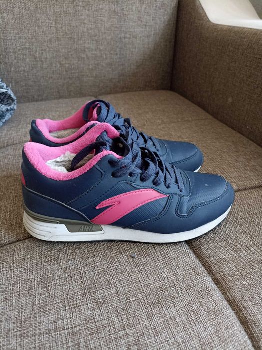 Кроссовки Anta 35р