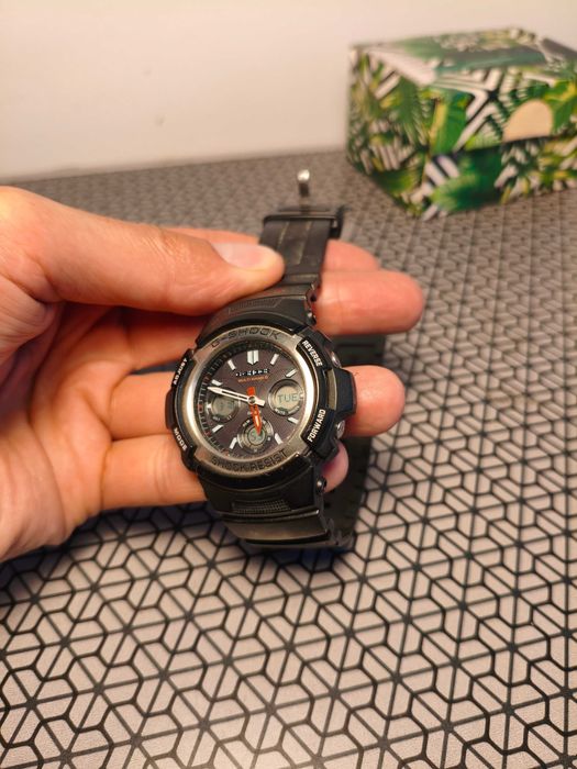 Casio G shock часовник AWG-M100-1A