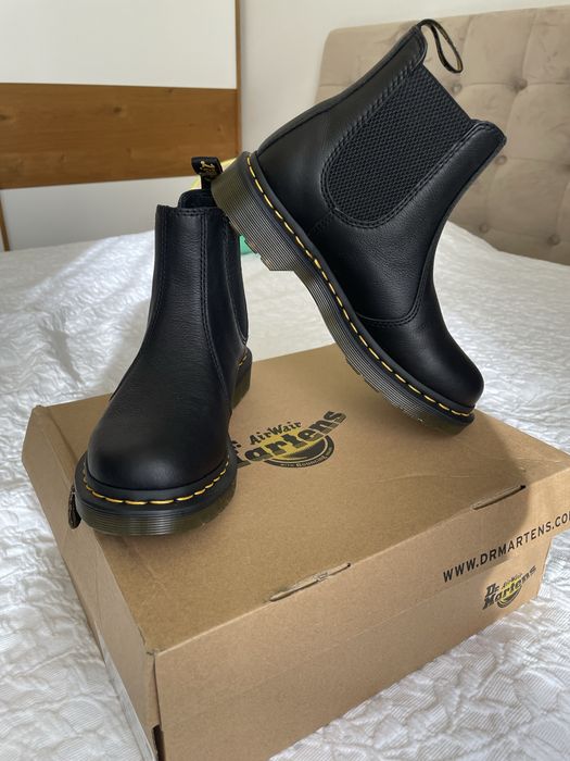 Дамски боти dr Martens