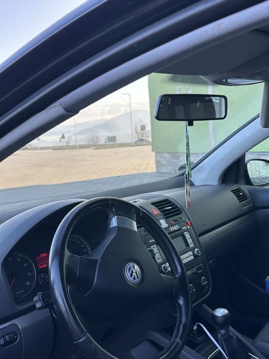Vand golf 5 1.4 benzina 6+1 trepte an 2007 acte la zi mai multe detali