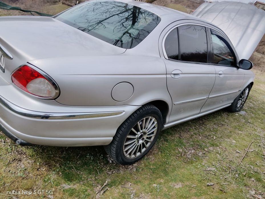 Jaguar  x type v6 2.1 ГАЗ FWD  ръчна