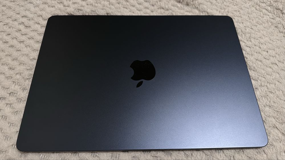 MacBook Air, Space Black, M4, 13