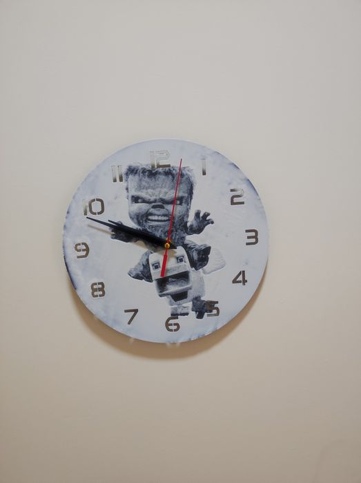 Часовник за стена