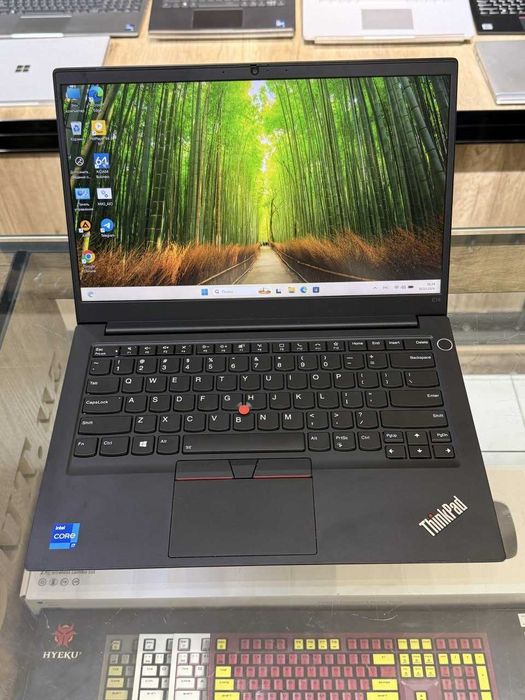 Lenovo ThinkPad E14 Gen2 Core i7-1165G7 ram 8 ssd 512