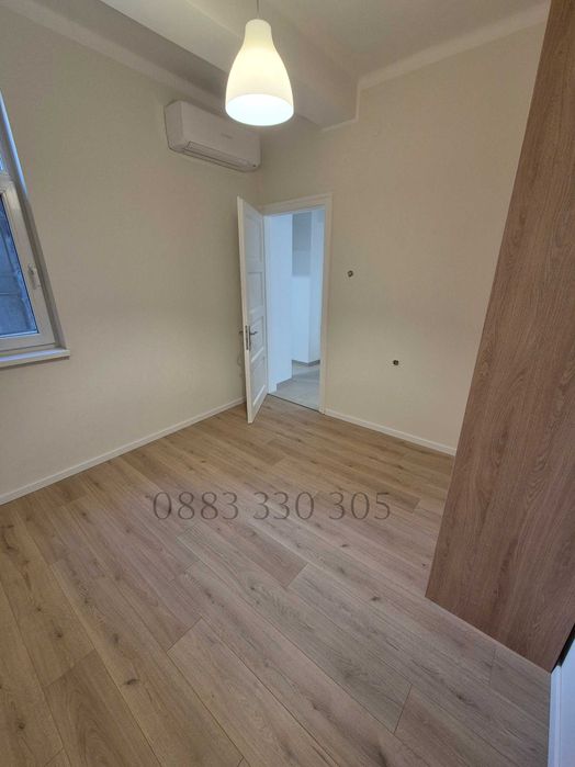 Продава се Тристаен апартамент в София, Център - 71 кв.м за 4212 €/кв.м - Снимка #4