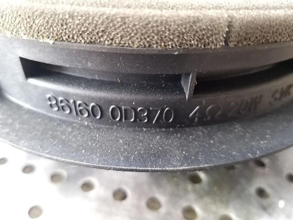 Boxa audio dreapta spate toyota yaris 3 p13 861600d370
