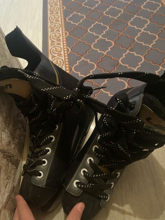 Хоккеиные коньки Larsen