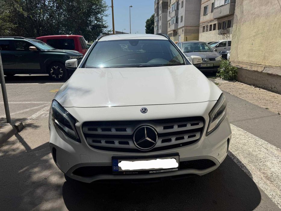 MERCEDES-BENZ GLA 2018 — imagine 3