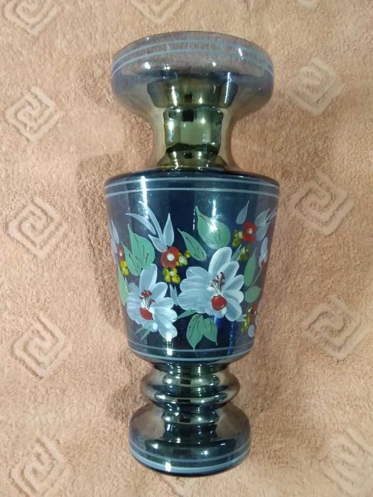 Ваза для цветов, стекло, красивая, состояние отличное,