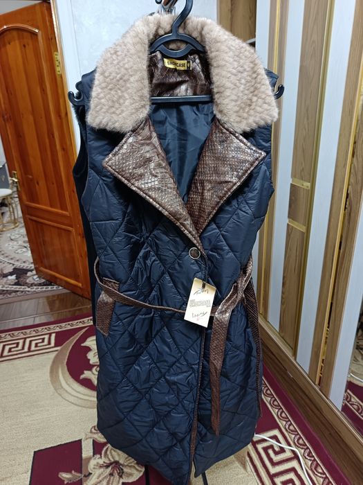 Жилетка стильная