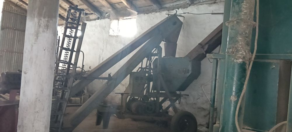 Продам Зерномет хм 90
