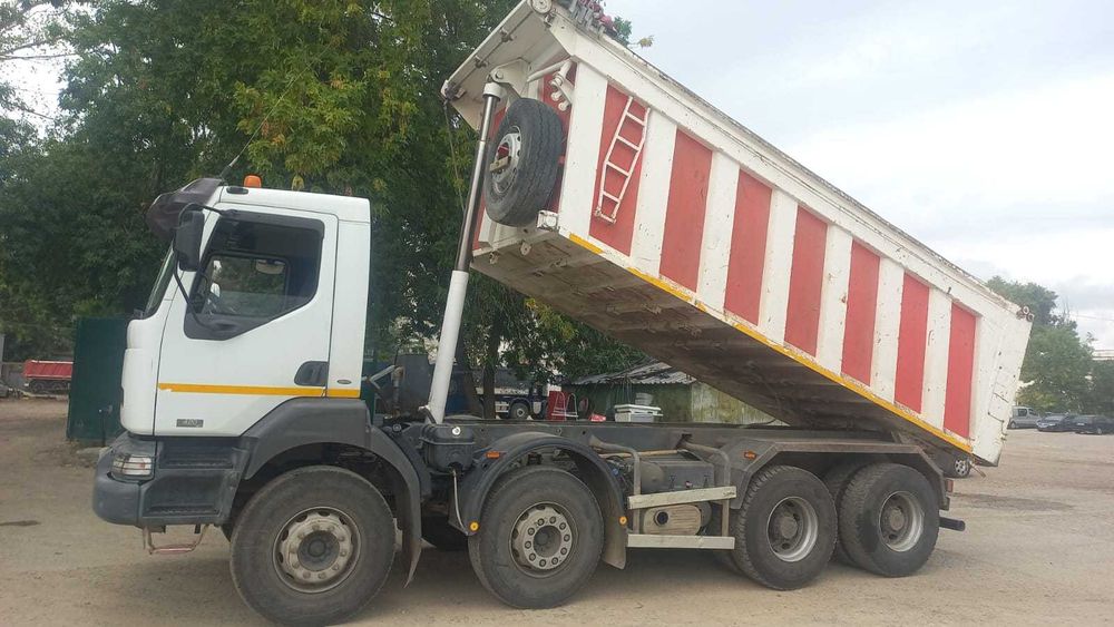 Vand transport pamant negru vegetal,galben,nisip, cu bascula 21 m³