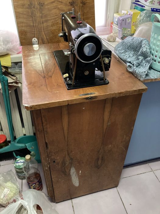 Швейная машинка Германия