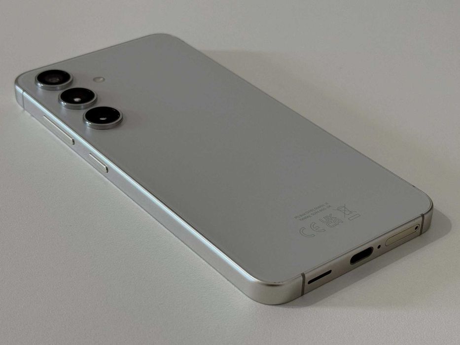 Бартер! Kaто НОВ! Samsung Galaxy S24 256GB Marble Grey (Сив)