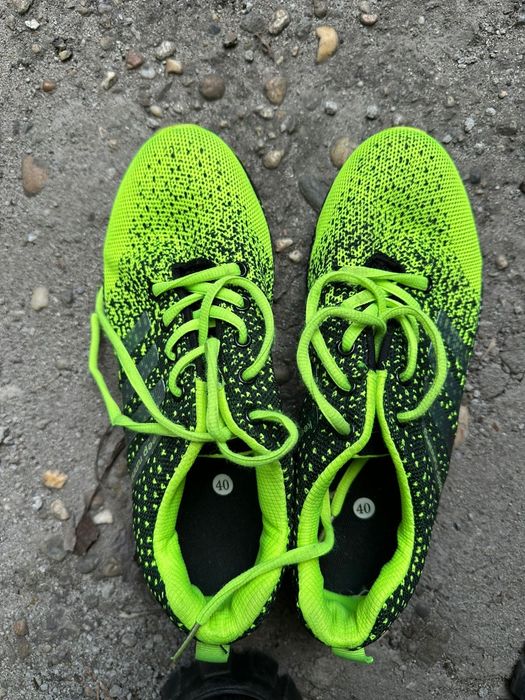 Vand adidasi barbati negru cu verde