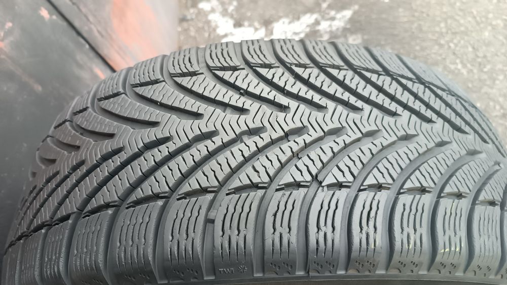 225/45/17 BF Goodrich