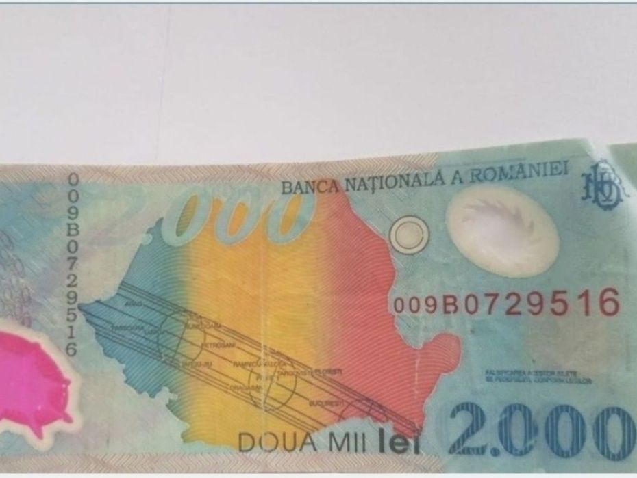 Bancnotă eclipsa 2000 lei seria B