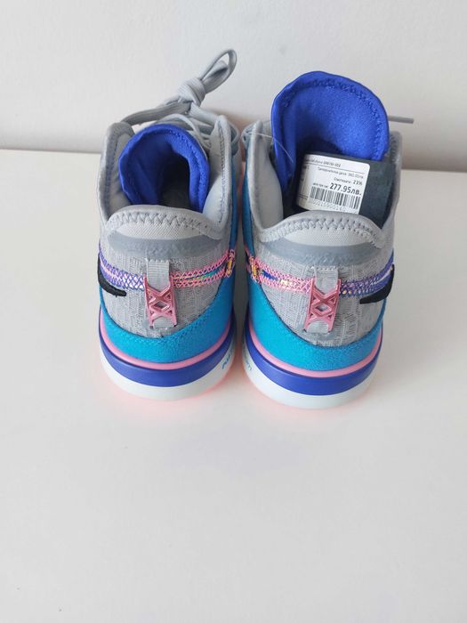 Баскетболни маратонки Nike Air Zoom