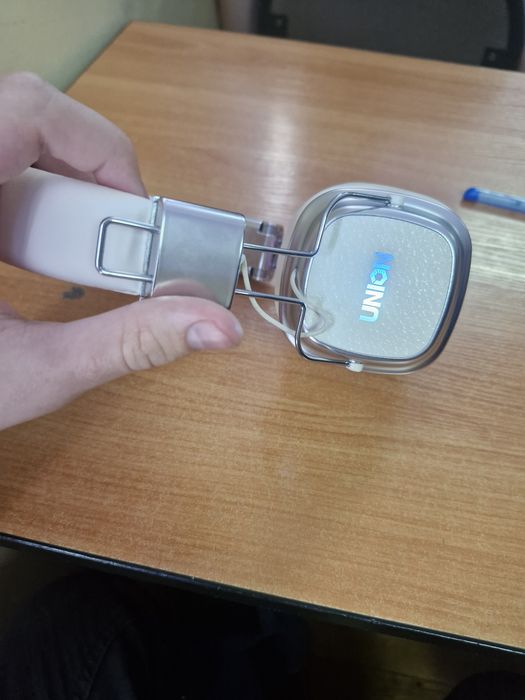 Наушники по блютузу