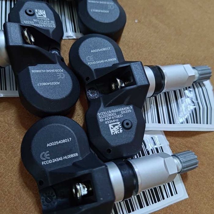 TPMS Сензора за налягане в гумите за Mercedes CLS, E W221 X164 W211