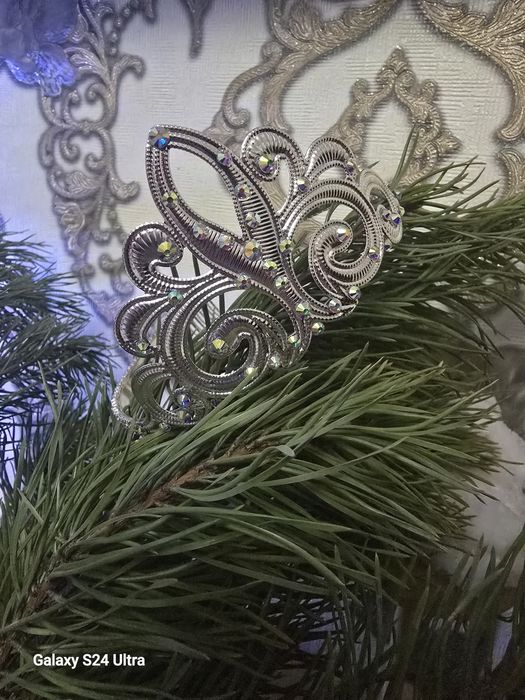 Продам диадему.  Ручная работа