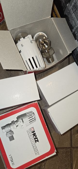 Herz Thermostat - 5 x termostat, unuia ii lipseste valva