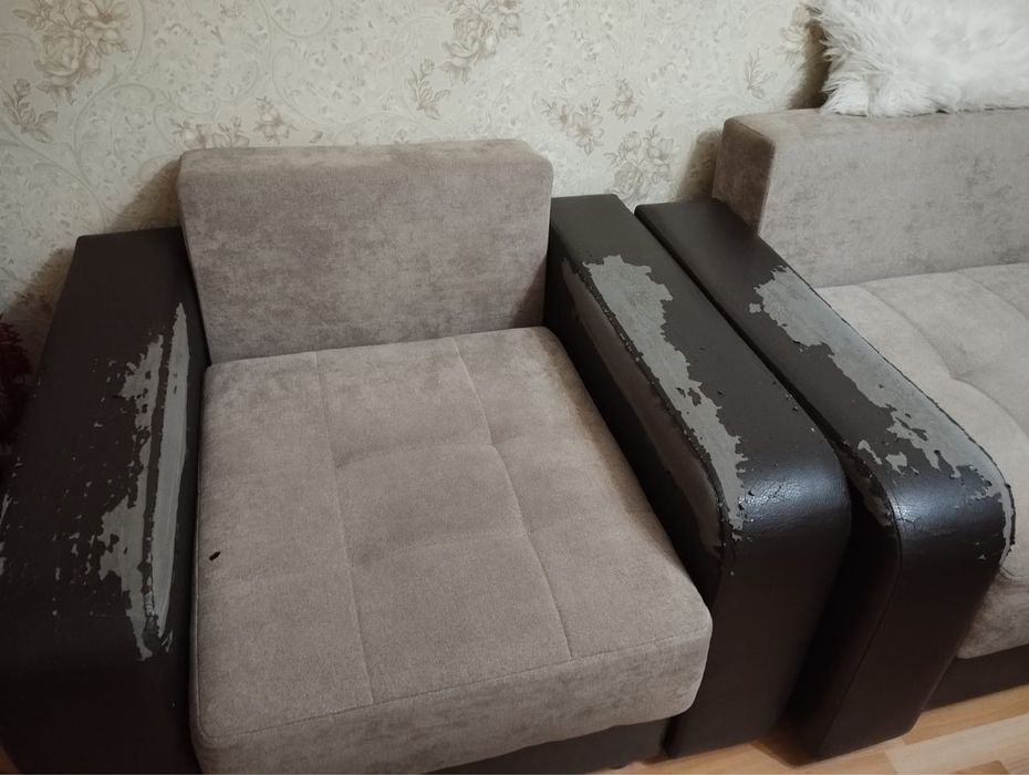 Диван продам