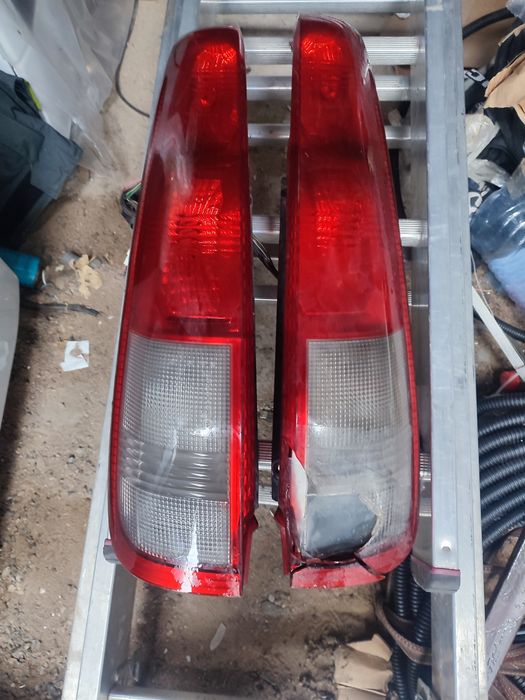 Задние фонари XTRAIL T30