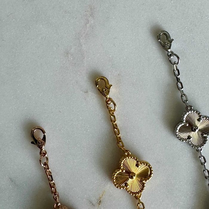 Bratara Van Cleef & Arpels Sweet Alhambra