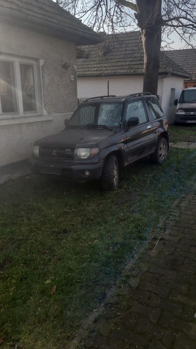 vand  mitsubishi pajeroo pinin