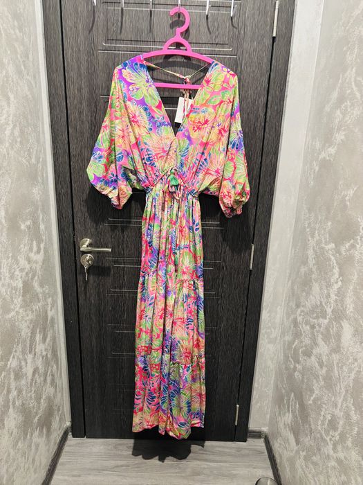 Дамски рокли ,туники и тениски