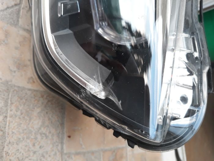 фар десен LED BMW X1 F48