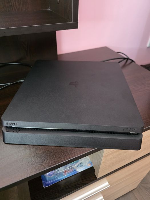 Playstation 4 Конзола Перфекна