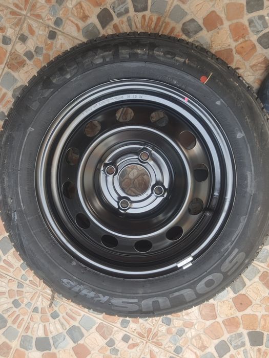 Vand roata noua!