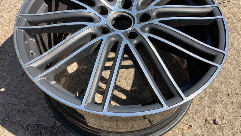 Janta Porsche Panamera 2 G2 971 model turbo 4