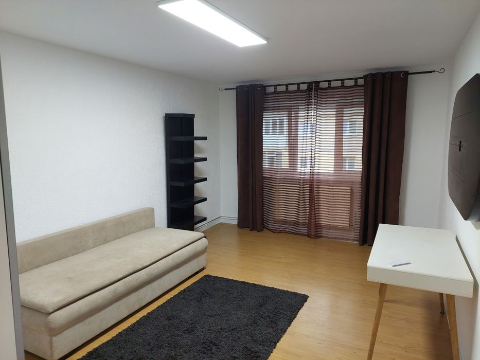 Apartament 2 camere decomandat 53mp în Strand etaj 4+pivniță mare, str Hațegului